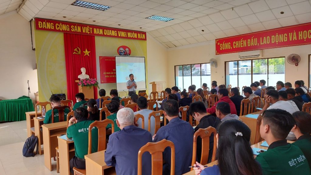 web đánh bài